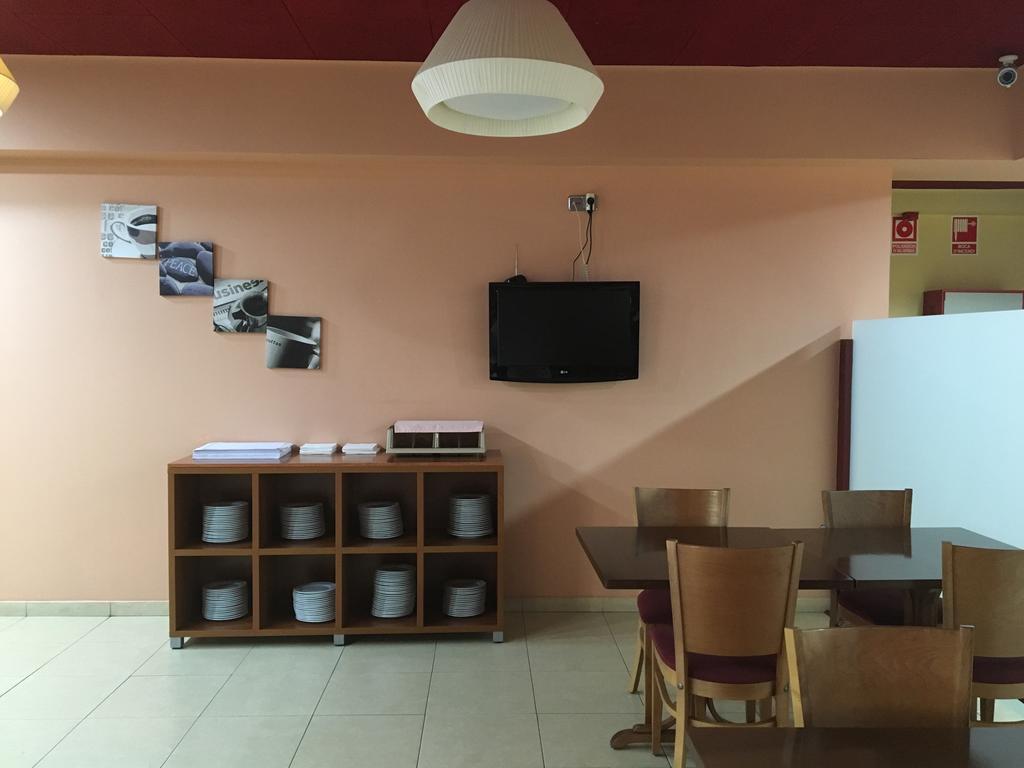 Hotel Jonquera Ла Хункера Екстериор снимка