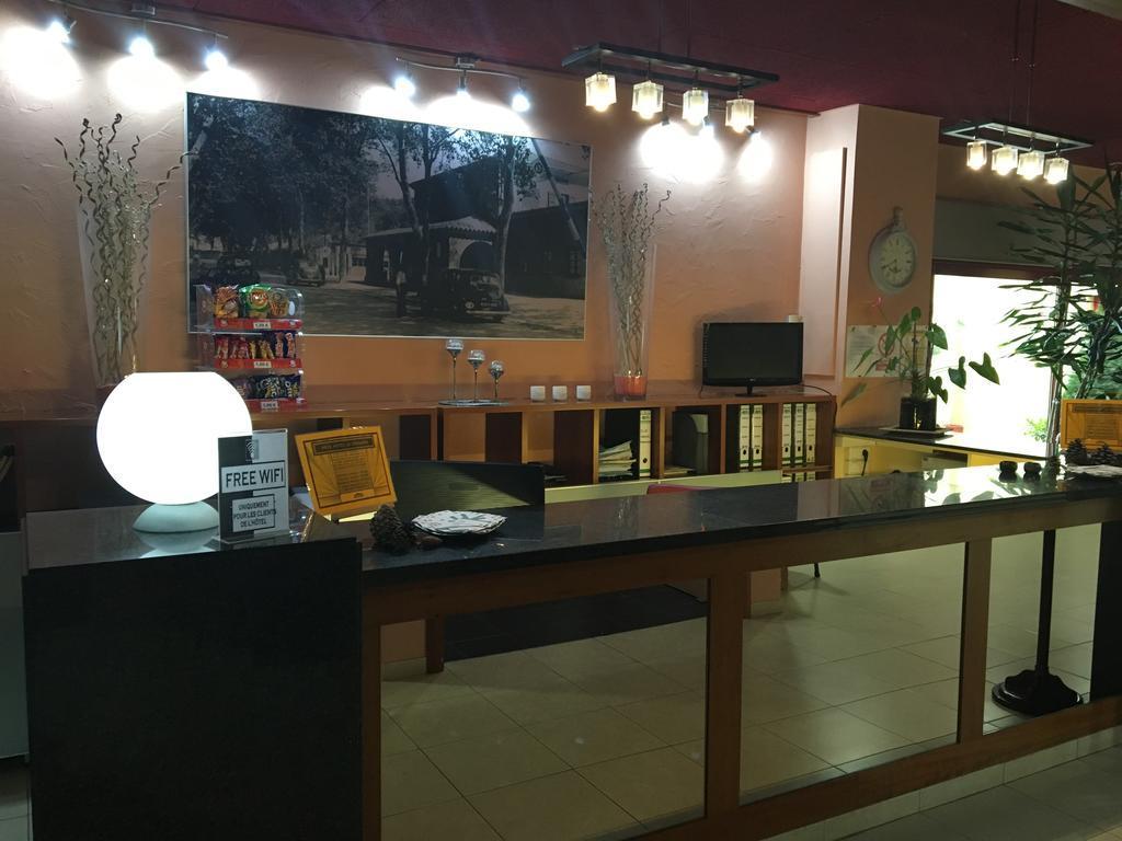 Hotel Jonquera Ла Хункера Екстериор снимка