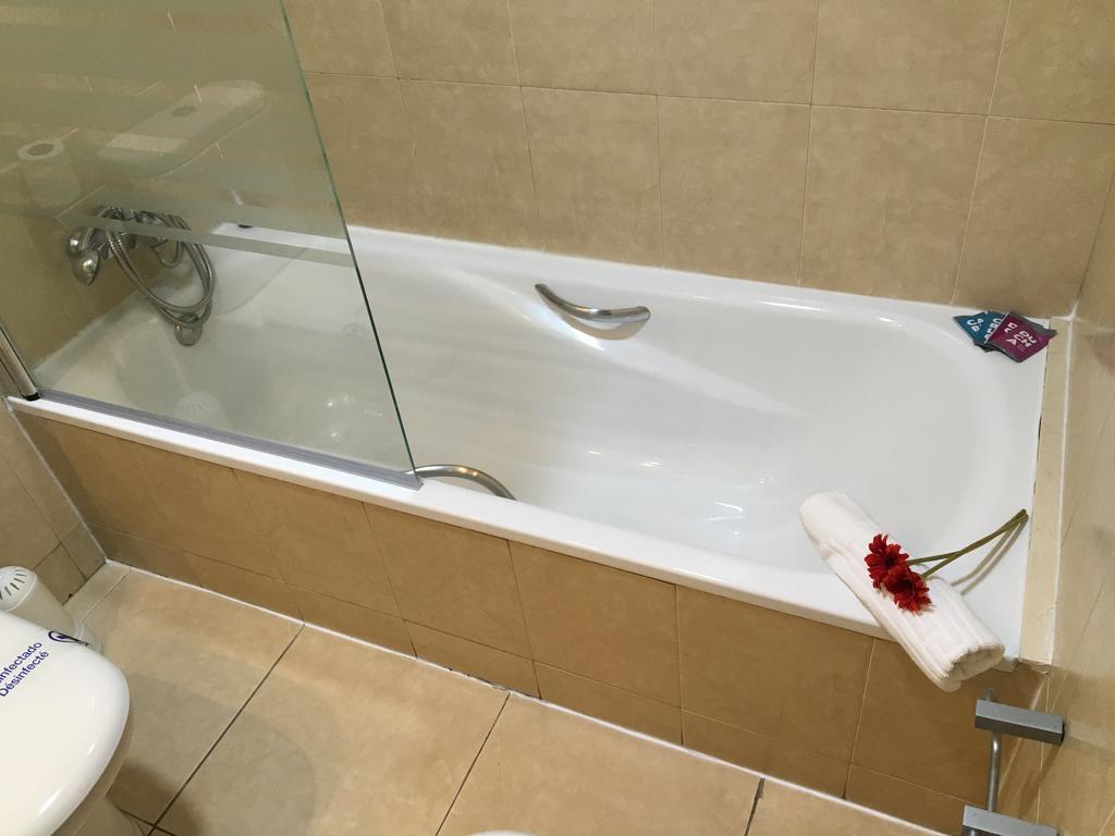 Hotel Jonquera Ла Хункера Екстериор снимка