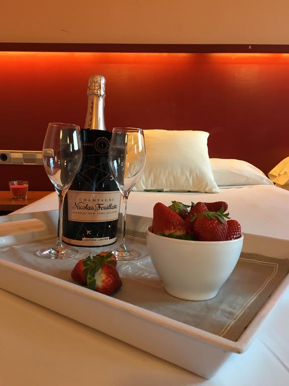 Hotel Jonquera Ла Хункера Екстериор снимка