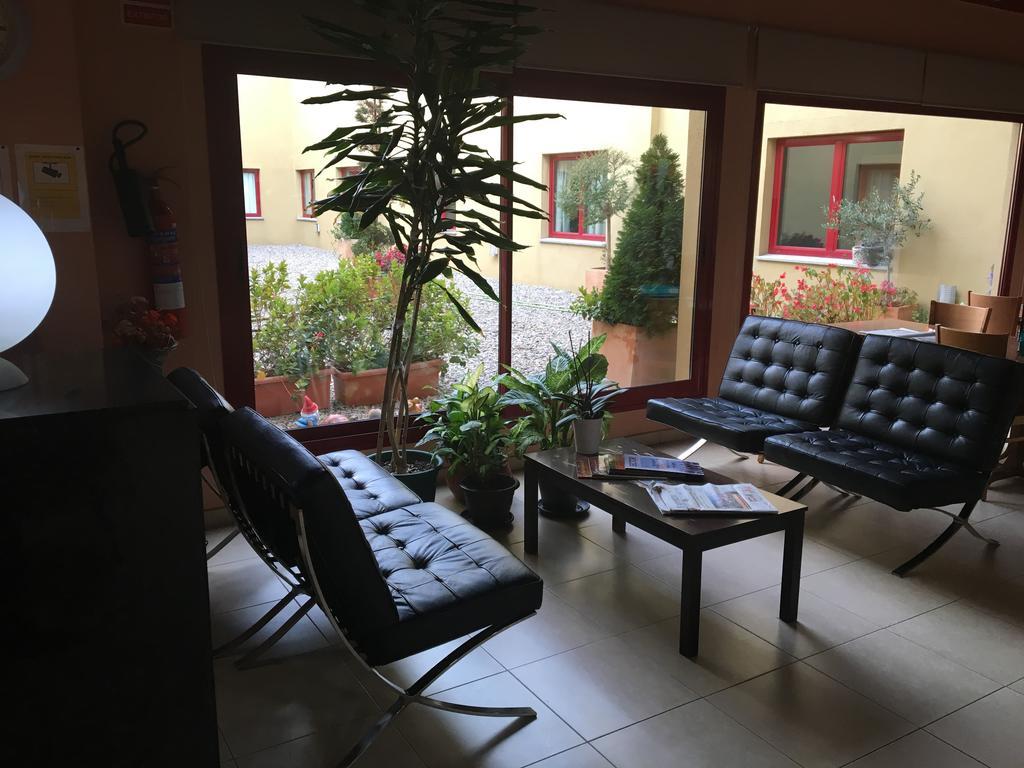 Hotel Jonquera Ла Хункера Екстериор снимка